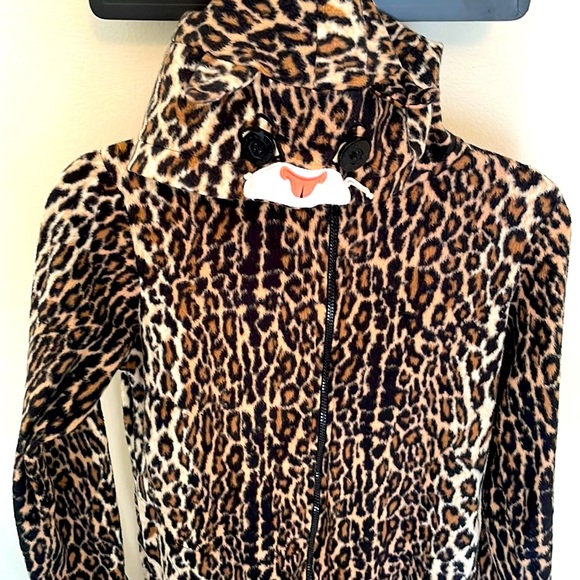 Nick & Nora Other - Nick & Nora Cheetah Cat Print Zipper Hooded Onesie Small